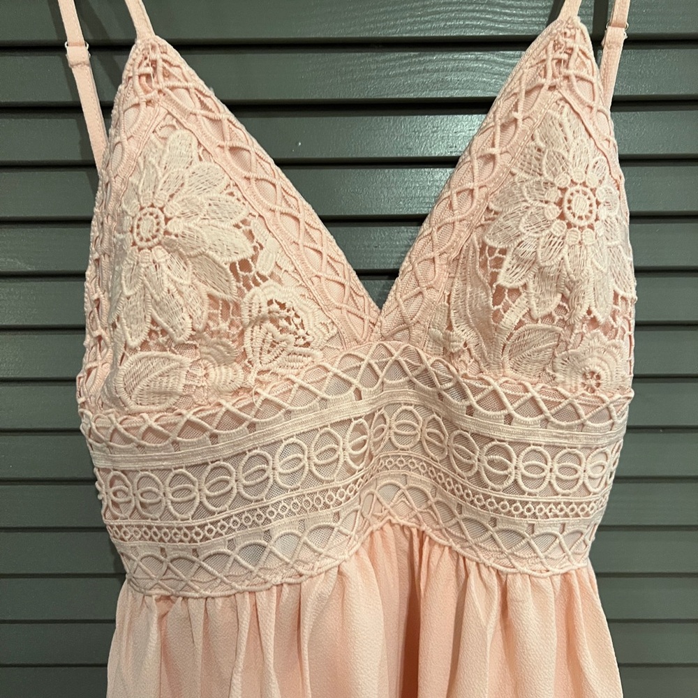 Pink Lily Blush Lace Tiered Dress - Picture 2 of 3